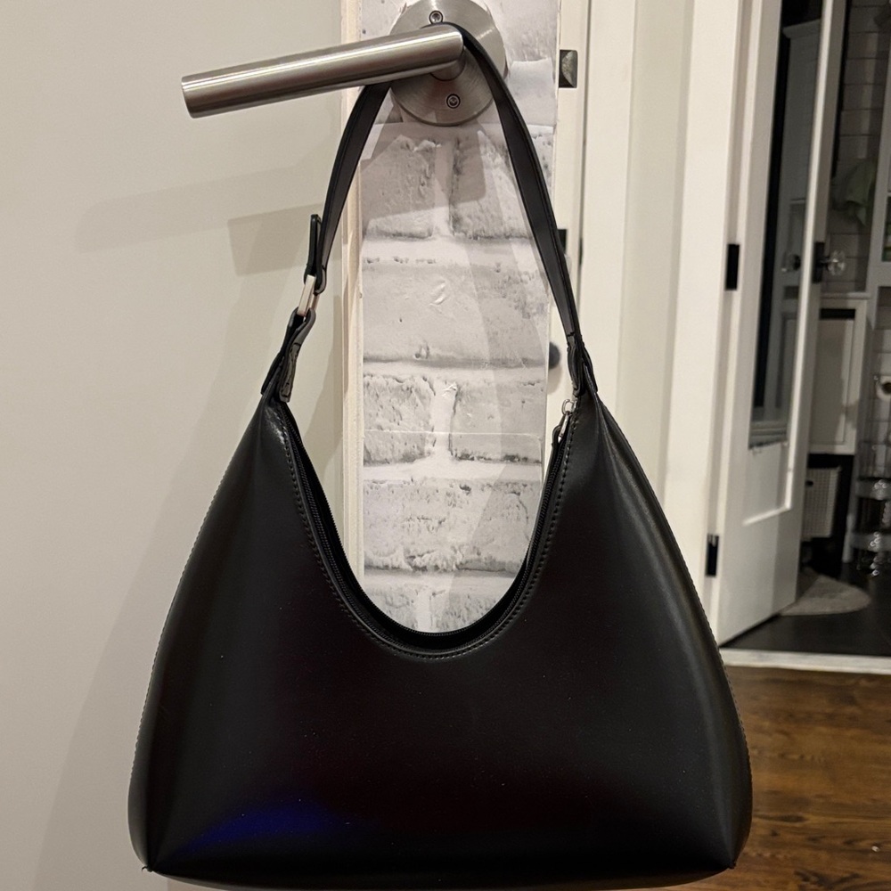 Melilla women’s faux leather purse